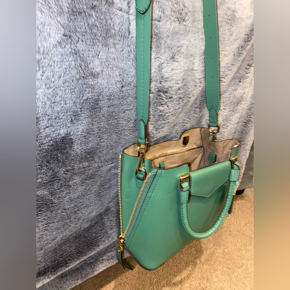 Michael Kors Leather Convertible Satchel Tote & Crossbody- Limited Addition!! - Picture 4 of 12